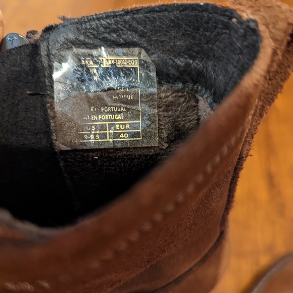 Taos Women's Laka Brown Suede Boot, Sz. 9-9.5, 40 European. - Picture 9 of 14